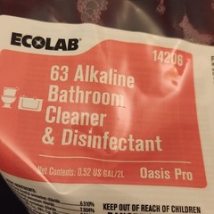 Ecolab 14206 63 Heavy Duty Alkaline Bathroom Cleaner 2L Expired
