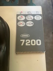 Tennant 7200 floor scrubber