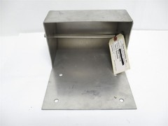 237026 New-No Box; Cedar Industries BS604006 Single Roll Paper Towel Holder; SS