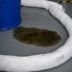 Oil Only Absorbent Boom 5″ x 10′ 4-Pack, Hydrophobic, Absorb Upto 11 gal. /Boom