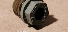 Kawasaki FH381V FH721V FS541V FH661V Engine Oil Drain Plug + O Ring 92066-7003