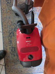 Miele Titan S2180 Bagged Canister Vacuum 120V w/ Floor Tool & Dusting Brush