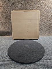 (QTY 5) 3M 7000045883 Stripper Pad, 20″ Dia., Black Round Shape Coarse Grade