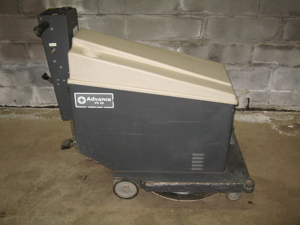 Advance Whirlamatic VS20 Floor Scrubber Burnisher 36V Self Propelled