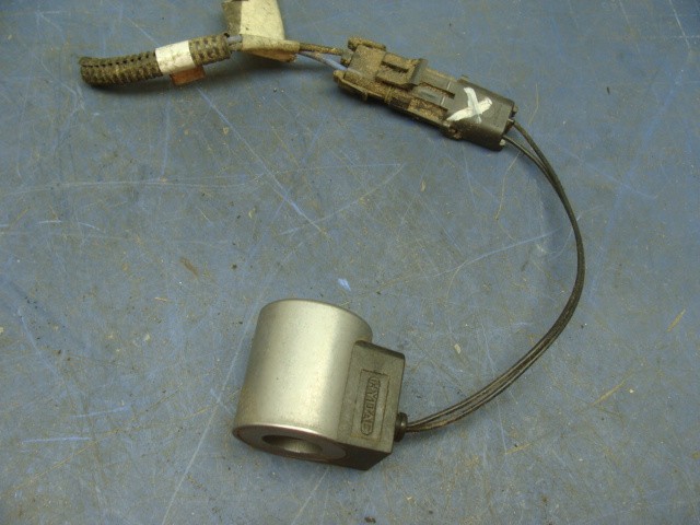 HYDAC 3003124 26/17, 12 VDC SOLENOID COIL FROM POWERBOSS PB45LP FLOOR SWEEPER