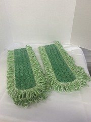 2- 36″ Rubbermaid Hygen Dry Dusting Microfiber Mop Heads with Fringe in Green
