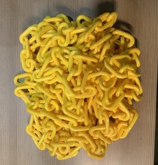 FG618400 RUBBERMAID COMMERCIAL YELLOW SAFE CHAIN 20′ (6-2/3 YARDS)