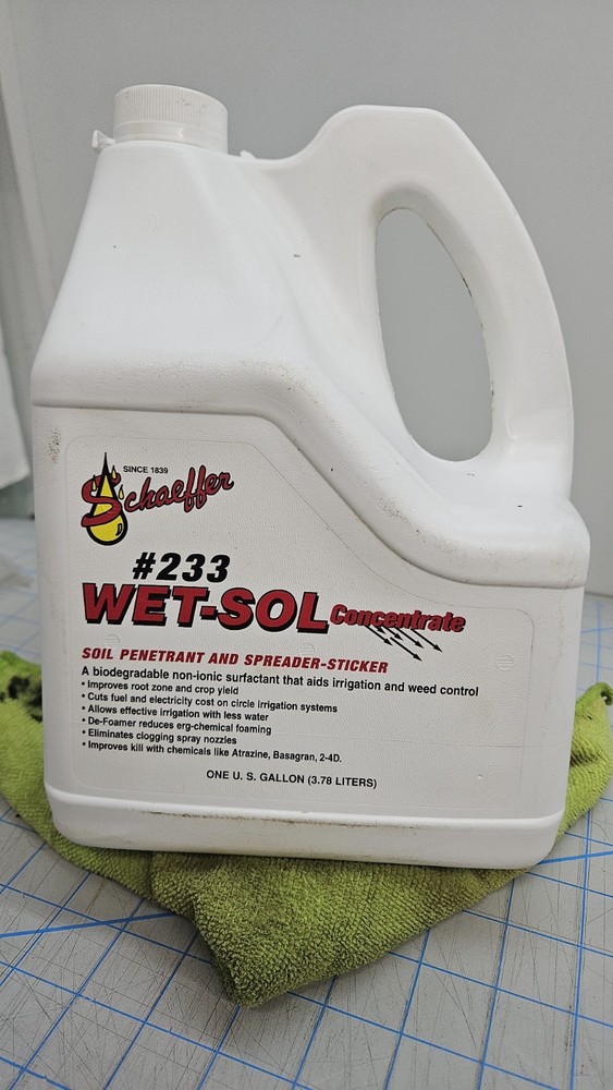 Schaeffers Wet-Sol Sticker/Wetting Agent 1 Gallon Fix Dusty Road Dirt Race Track