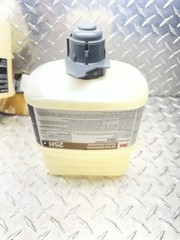 3M-23550 HB Quat Disinfectant Cleaner Concentrate 25H, Gray Cap, 2 Liter,