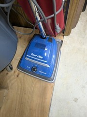 Powr-Flite 16” Commercial Shake-Out? Bag Upright Vacuum PF70 Wide Track