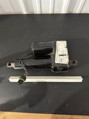 Tennant 363152 36v., 2.7stroke, 500# Actuator