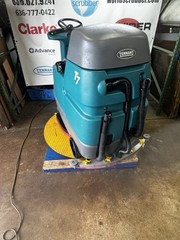Tennant T7 RideOn Floor Scrubber 32” 10/18 Low Hours 599 New Stock#1233