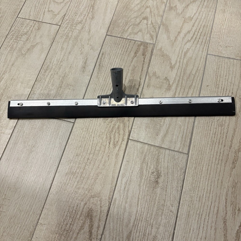 24″ STRAIGHT FLOOR SQUEEGEE GALVANIZED W/EPDM RUBBER UNGER FE600 – 6 PACK