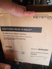Ecolab Sanitizing Wash ‘N Walk No-Rinse Floor Cleaner Sanitizer 2.5 gal 6100739