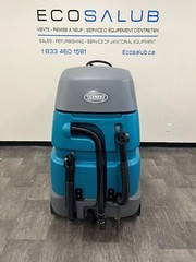 REFURBISHED TENNANT R14 Ride-On Carpet extractor 28” (2 available)