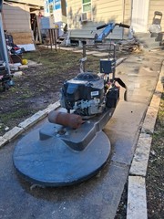 Pioneer Eclipse PE400BU propane floor burnisher.