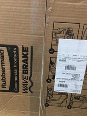Rubbermaid Commercial Fg757788yel 8 3/4 Gal Wavebrake Down Press Mop Bucket And