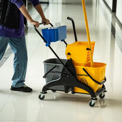 6.9-Gallon Mop Water Bucket Wringer Cart with Easy to Use Side Press Wringer, Sm