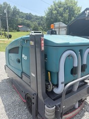 Tennant M20 Lp Scrubber Sweeper Totally Serviced Only 765 Hrs.