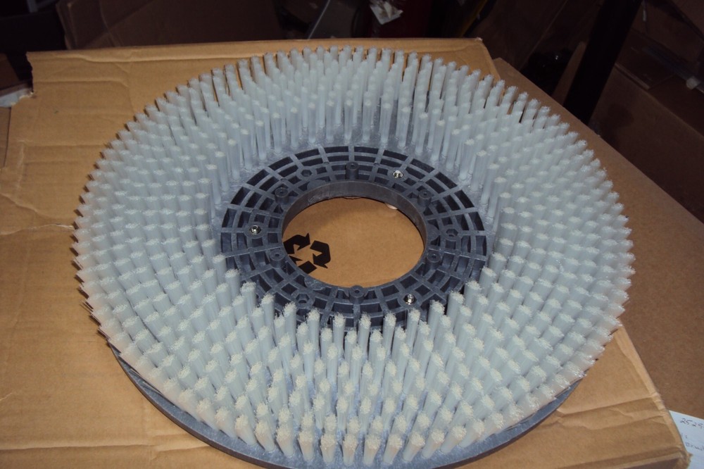DAYTON 14X830 Rotary Brush: 18 in Machine Size,18″ Pad/Brush ,Polypropylene