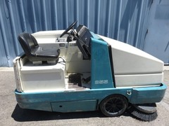 Tennant 355 Ride-On Floor Sweeper 2415 Hrs.