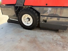 2018 PowerBoss Atlas Sweeper – Excellent Condition, Low hours