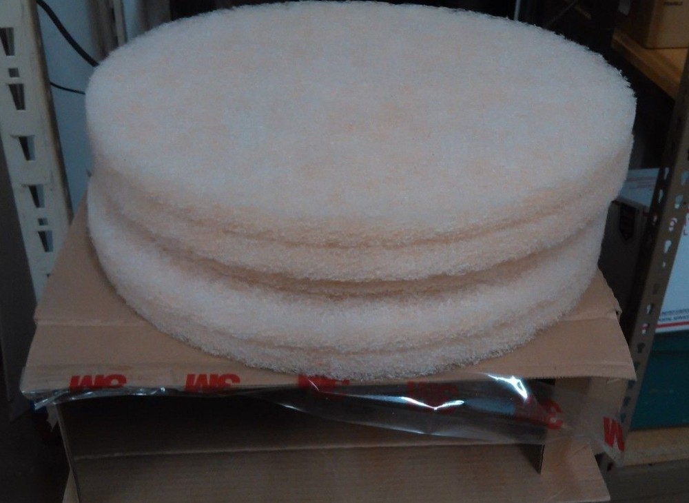 3M Natural Blend Pad 3500, Tan, 17″ (Case of 5)