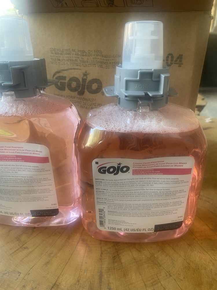 GOJO 526102 Luxury Foam Hand Wash Refill For Fmx-20 Dispenser-Cranberry New