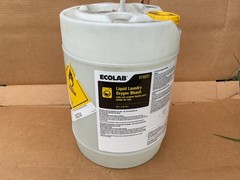 ECOLAB 6116527 LIQUID LAUNDRY OXYGEN BLEACH 5 GALLON BUCKET