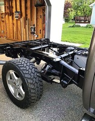 Gloss Black Corrosion-Resistant Coating – 1 Pint Rust Proofing Paint