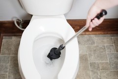ToiletShroom® Revolutionary Toilet Plunger Plus Squeegee for Clogs by TubShroom