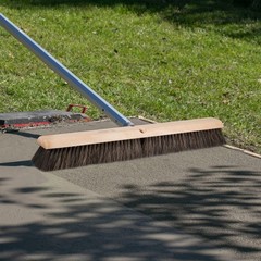 Marshalltown Wide Block Horsehair Broom Concrete 24 Inch Natural Horsehair Wide