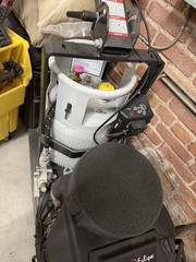 Pioneer Eclipse 420BU 28″ Propane Buffer with dust skirt. New tank included!!