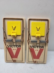 2 Pack Victor Wood Heavy Duty Rat Traps Easy Set Quick Catch M326 PRO