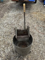 Vintage Geerpres Mop Bucket W/Wringer Industrial 11Gal Works #1~Read All