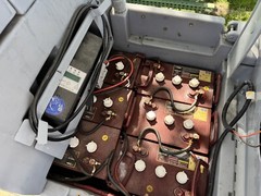 Lot 2 Nilfisk Advance AquaRide SE Rider Carpet Extractor & ES4000 ***PLS READ***