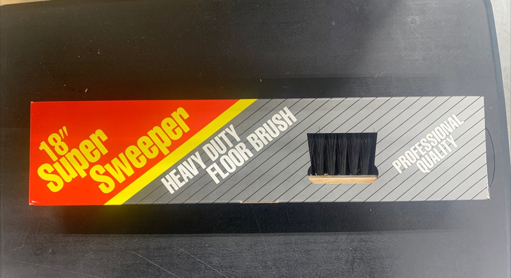 18″ Super Sweeper – Heavy Duty Floor Brush