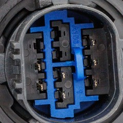 Hyundai Elantra 2017-2018 Left Headlight Housing OE w/Bulbs HY2502226