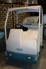 Tennant 7300 Floor Scrubber LOW HOURS 96 HOURS