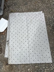 Qty = 100: Brady 15″ x 19″ Absorbent Oil Only Pads PAD-DMP-PERF-OIL