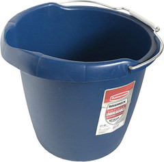 Rubbermaid Commercial Products 15QT round Bucket, Blue, Comfortable/Durable Pour