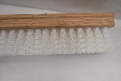 AbilityOne Hardwood Poly Scrub Brush w White Bristles 2-3/4″x8″ 7920-00-240-7174