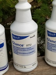 3 QUARTS DIVERSEY GLANCE COMMERCIAL INDUSTRIAL GLASS MULTI SURFACE CLEANER 0470