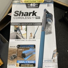 Shark IZ240 Pet Pro Cordless Stick Vacuum Cleaner with Powerfins Brushroll, 40