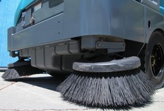 Tennant S30 Ride On Parking Lot Sweeper Gasoline GM 1600 Vortec Engine
