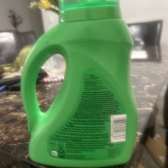 Procter & Gamble 521572 46 oz Liquid Laundry Detergent Original Scent