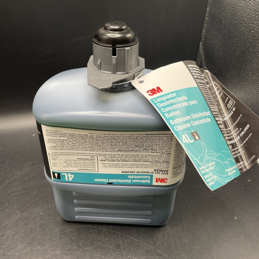 3M™ Bathroom Disinfectant Cleaner Concentrate 4L Gray Cap 2 Liter