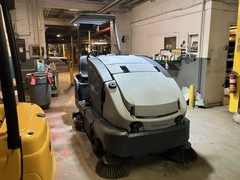 2021 Advance CS7000 Sweeper Scrubber Hybrid 1345 Hours