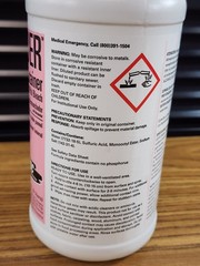 Contender 1114023 Cleaner and Destainer with Bleach, One US quart