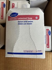 12x 1L Diversey Soft Care Lotionized Pink Liquid Hand Soap 05487 (33.8oz) tube